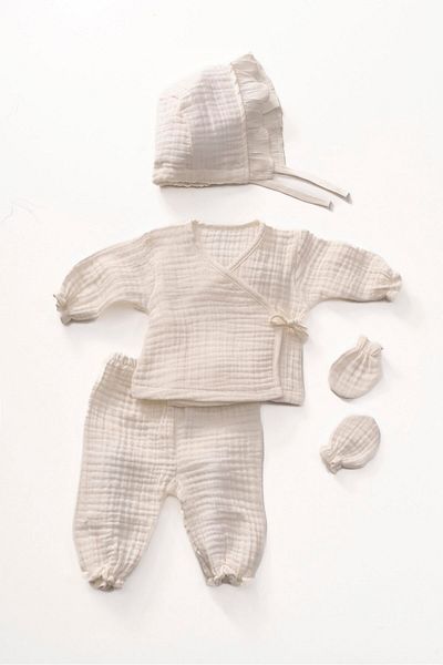 Magu Newborn Muslin Fabric Double Breasted 4 Piece Baby Girl Hospital Discharge Set