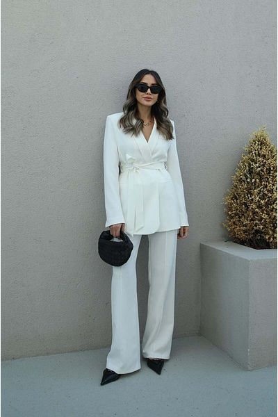 Bella Breeze Women's Belted Jacket Pants Suit