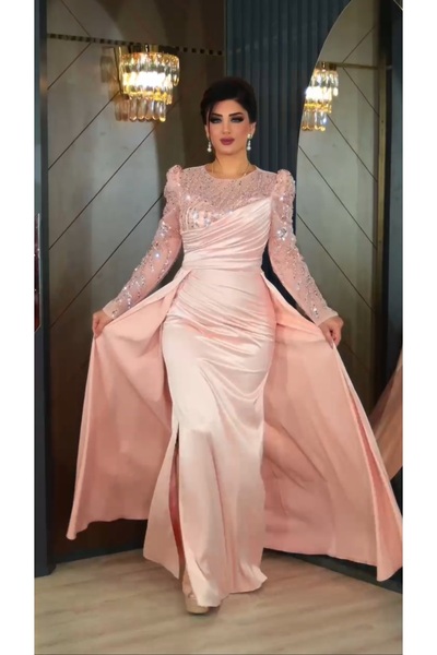 Butik Taşlı ve uzun kollu saten elbise