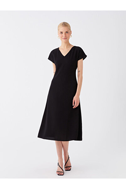 LC Waikiki Μαύρο φόρεμα με λαιμόκοψη σε σχήμα V με κοντό μανίκι