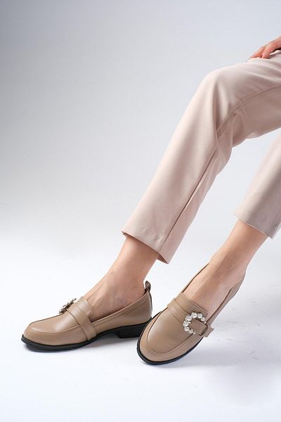 Mio Gusto Mink Color Pearl Buckle Women's Daily Flat Oxford Shoes