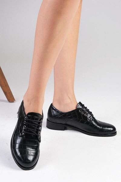 Mio Gusto Pantofi plat Oxford de damă Berta cu model de crocodil negru