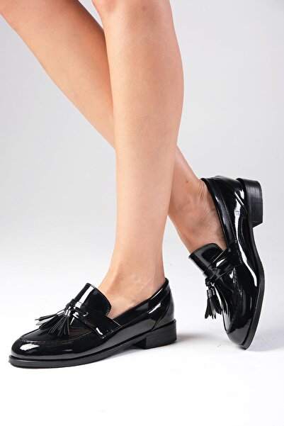 Mio Gusto Лачени черни Meline - Дамски ежедневни обувки Оксфорд