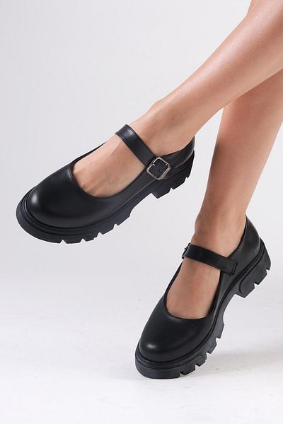Mio Gusto Cyntia Ballerina-Loafer-Schuhe für Damen in schwarzer Farbe mit dicker Sohle