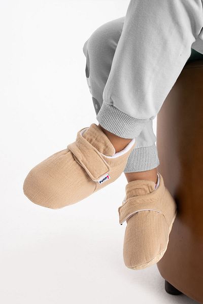 Funny Baby Organic Muslin Pandouch with Cirt Cirt Non-Slip Ergonomic Sole Comfortable Airborne Vegan