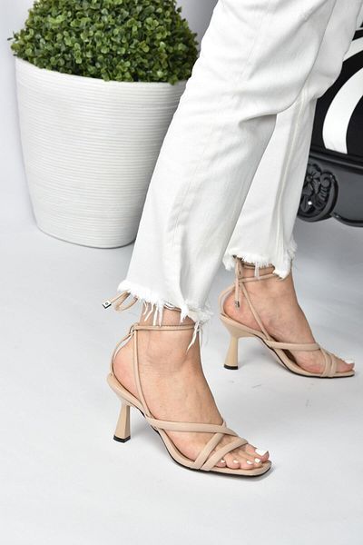 Fox Shoes Damen-Lederschuhe mit Knöchelriemen und Absatz K404070209