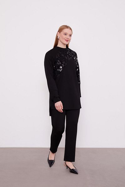 Levidor Scuba Set with Lace Garnish