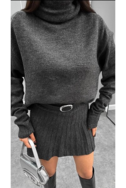 LİSAA BUTİK Антрацитовий плісирований трикотажний комплект зі спідницею