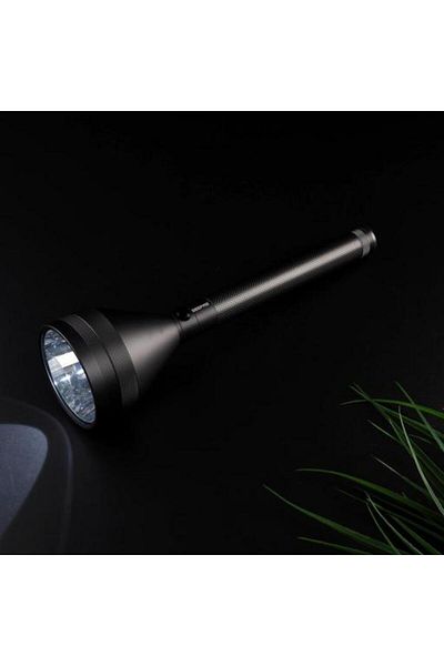 Geepas Rechargeable LED Flashlight - Hyper Bright Cool XPG Torch LED 550 Lumens| 4000mAh Battery |