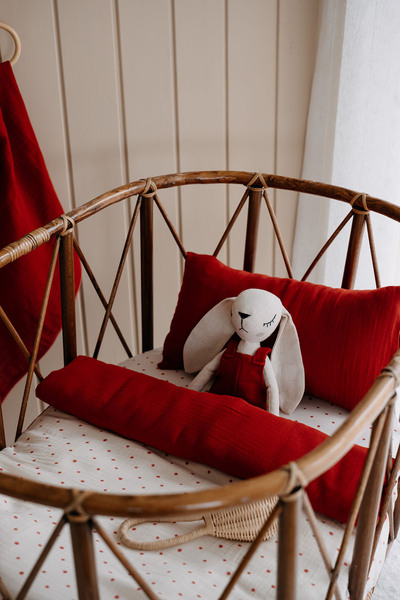 TBA COLLECTION طقم غطاء لحاف من الموسلين بجانب الأم| النقاط الحمراء