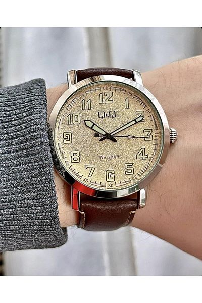 Q&Q Men's Leather Cord Wristwatch