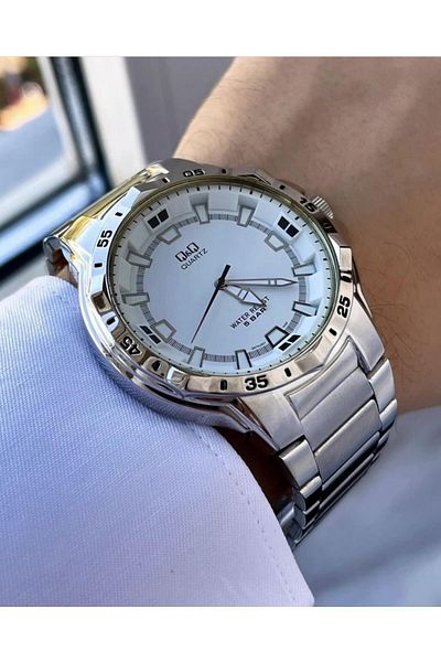 Q&Q Men's Metal Cord Wristwatch