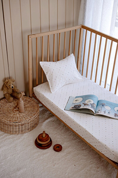 TBA COLLECTION Baby Size Elastic Sheet Set | Green Dots