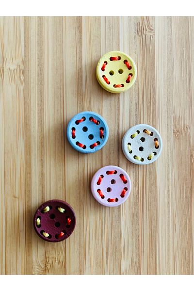 Öztürk Painted Wooden Button with Sewing Motif. 1.5cm. Pack of 5. Colorful