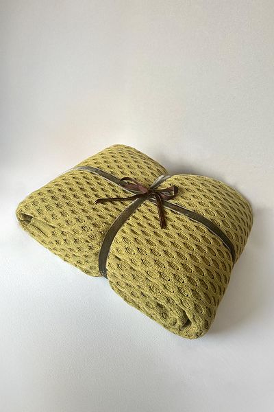 CHUBA Olive CHOME101 - بطانية تلفزيون مزخرفة وشال أريكة (130 سم × 170 سم)