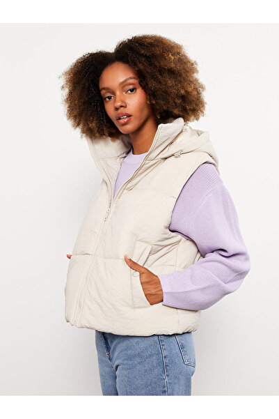 LC Waikiki Women's Hooded Plain Puffer Vest