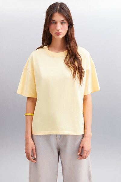 GRIMELANGE Jemmy Women's 100% Organic Cotton Relaxed Fit Slit Round Neck Yellow t-shirt