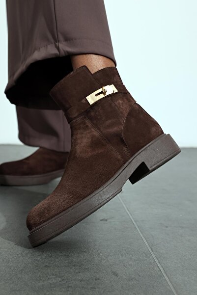 5in1Canpolat Кафяви класически ботуши от велур 22391