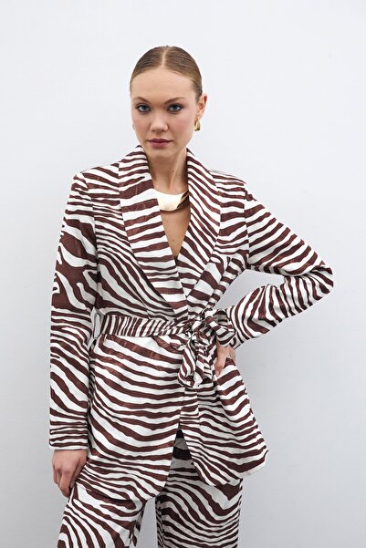 Sateen Куртка з поясом у стилі зебра - кава