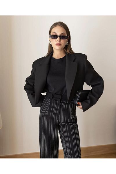 Zey Studio Jachetă neagră de damă, cu detaliu de vată