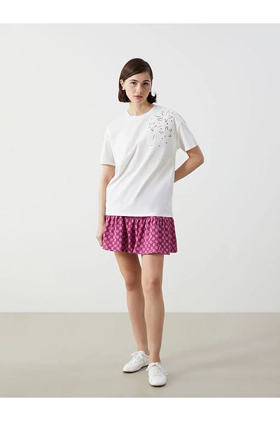 LC Waikiki Lcw Vision Ecru Crew Neck Floral Embroidery Women's T-Shirt