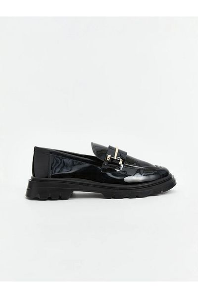 LC Waikiki LCW STEPS Pantofi de damă cu aspect de piele, cu detaliu de aplicație metalică