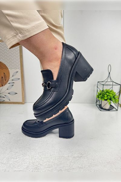 İmerShoes Дамски ежедневни черни мокасини с катарама, дебел ток и овална подметка, 76706