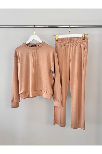 Posh Chic 2-Piece Tracksuit Set - Experience Comfort and Elegance Together
