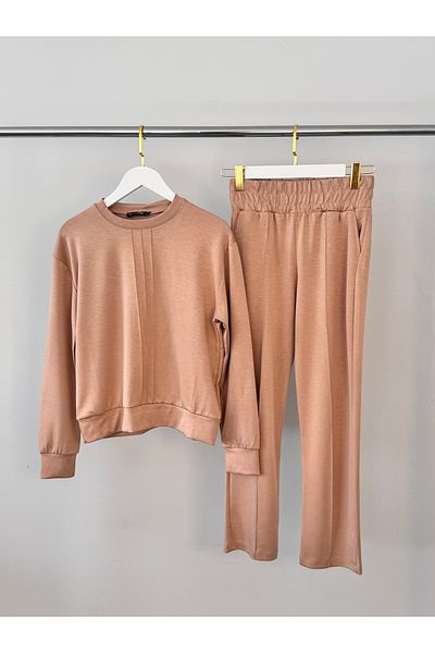 Posh Chic 2-Piece Tracksuit Set - Experience Comfort and Elegance Together