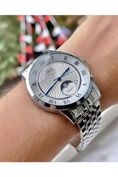 Q&Q Men's Metal Band Wristwatch