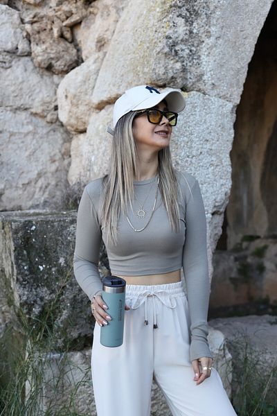 bytugcekaya Μακρυμάνικο Crop Top Mink
