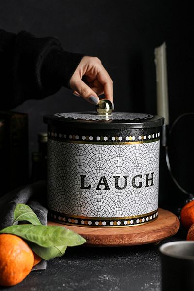 EVLE Mosaic Patterned Food Storage Container - Metal Storage Container 17.5 cm X 15.5 cm Er146-9b