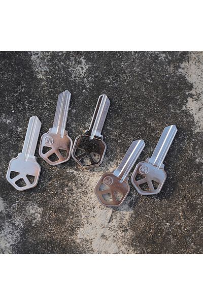 TSNEW 10pcs Kw1 Three Hole Hotel Door Thickening Unit Door Key Blank Key Blank Key Material Blank