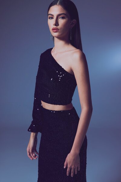 Sateen Tek Kollu Crop Bluz - SİYAH