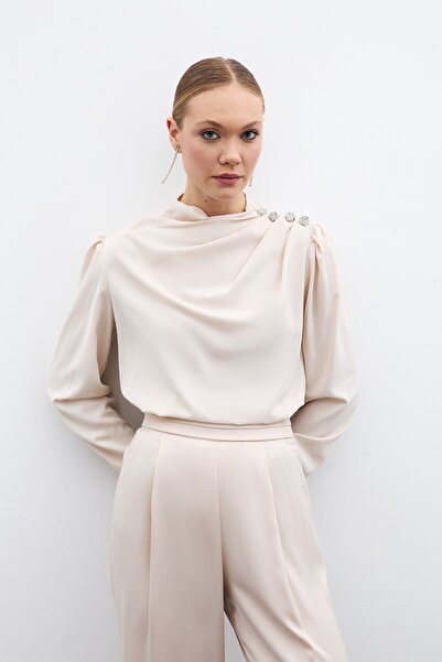 Sateen Düğmeleri Taş Detaylı Bluz - Bej