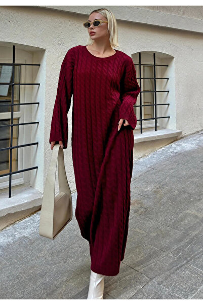 LUSHİGO Γυναικείο πλεκτό φόρεμα με λαιμόκοψη μπορντό με μοτίβο πλεξούδας μακρ...