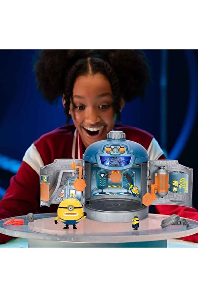 GIOCHI PREZIOSI Minions Sesli ve Işıklı Dönüşen Sürpriz Oyun Seti