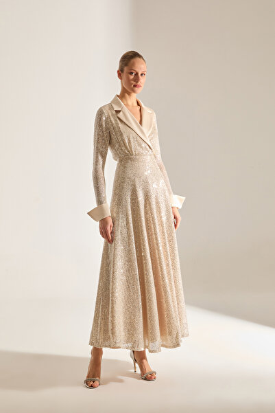 BETTY & SAM ARLON PAYET KRUVAZE YAKA DORE GECE ELBİSESİ