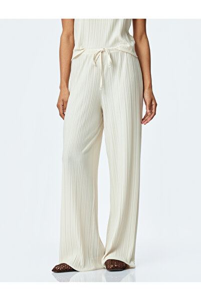 Koton Beli Bağlamalı Rahat Kalıp Bol Paça Piliseli Pantolon