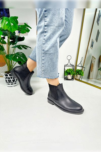 İmerShoes Black Casual Boots for Women - Thick Oval Toe, Elastic Low Heel, Serrated Sole, Short Bootie 387