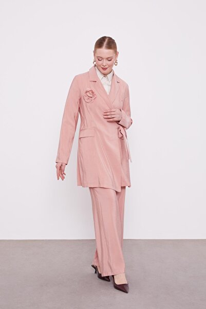 Levidor Pink Rose Brooch Detailed Jacket Set