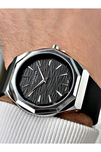 Lee Cooper 5 Atm Waterproof Special Design Men's Wristwatch - Silicone Cord