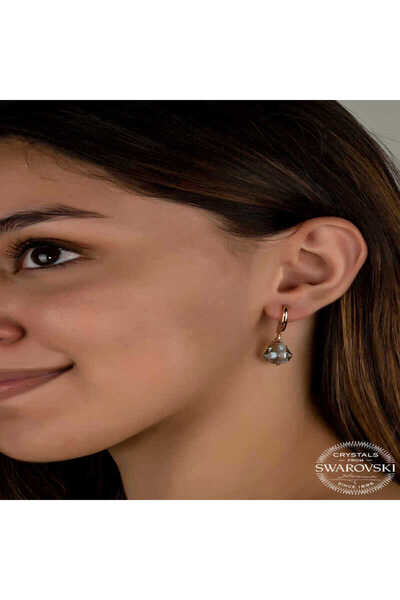 Gumush Swarovski Crystal Taşlı Gümüş Yeşil Taşlı Damla Sallantılı Kadın Küpe