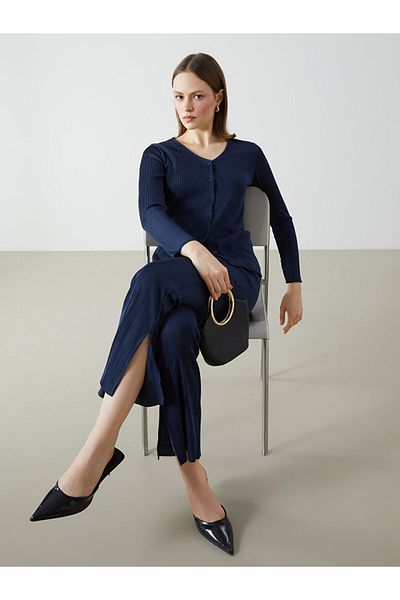 LC Waikiki LCWAIKIKI Klassische marineblaue Damen-Strickjacke mit V-Ausschnitt