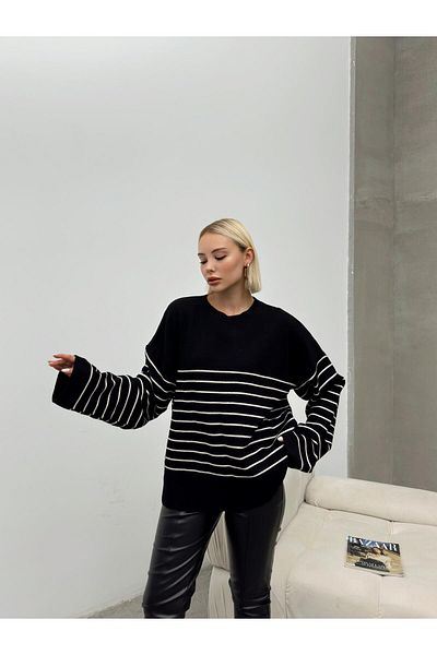 Olcay Casual Striped Crew Neck Knitwear Sweater - Black 8238