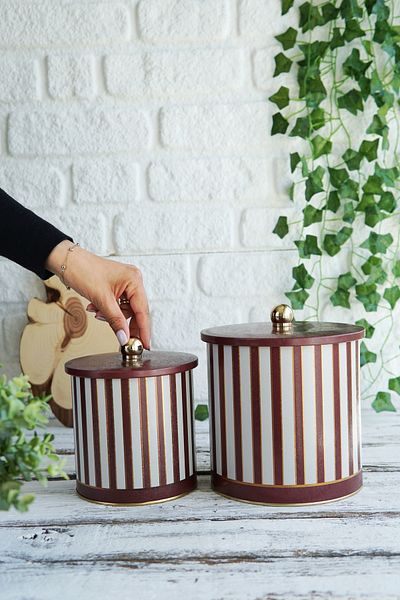 EVLE Circus Patterned Metal Storage Container Set of 2,1 Liters 4.1 Liters Erb48T8