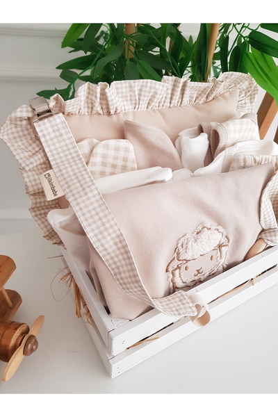 ib ilkimbebe 13 Piece Newborn Hospital Discharge Set with Case