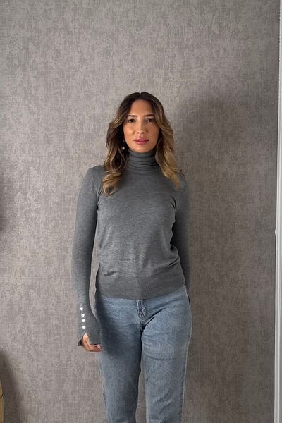 Mucios Turtleneck Sleeve Drop Sweater