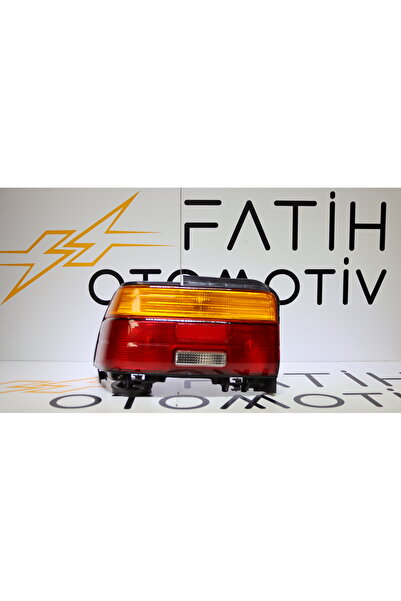 Toyota Corolla 93/98  AE100/AE101 Sol Stop Lambası L
