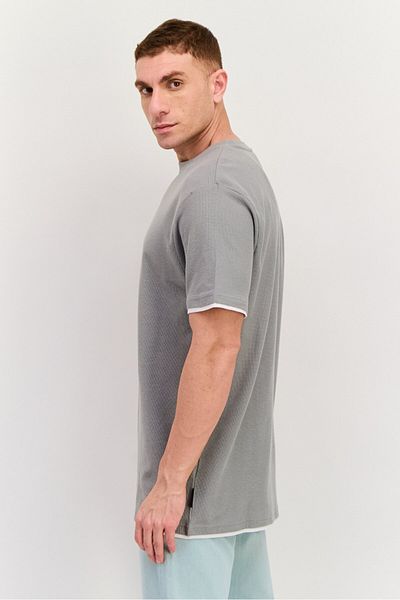Threadbare تي شيرت رجالي منقوش بأكمام قصيرة ورقبة دائرية، رمادي